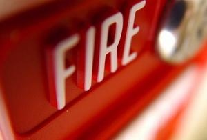 В Киеве продолжают гореть супермаркеты В Киеве продолжают гореть супермаркеты