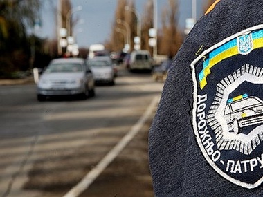 На Броварском проспекте неизвестные обстреляли пост ГАИ На Броварском проспекте неизвестные обстреляли пост ГАИ