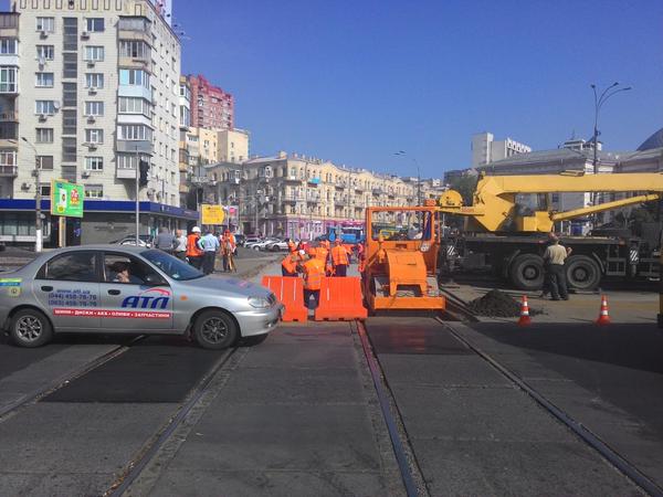 В Киеве отремонтируют и заменят 59 трамвайных переездов