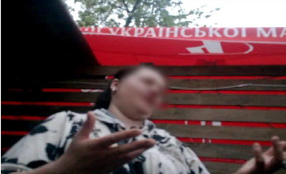Око за око: в Киеве женщина отомстила своей знакомой за ограбление Око за око: в Киеве женщина отомстила своей знакомой за ограбление