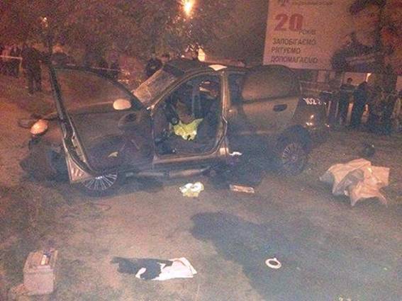 Под Киевом в ДТП погибли полицейские Под Киевом в ДТП погибли полицейские