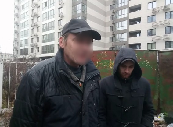 В Киеве курильщик убил незнакомого мужчину куском бетона В Киеве курильщик убил незнакомого мужчину куском бетона