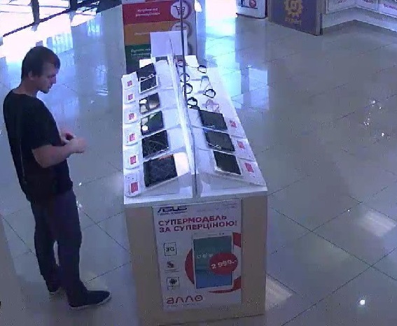 Полиция Киева установила подозреваемого в убийстве, но не задержала Полиция Киева установила подозреваемого в убийстве, но не задержала