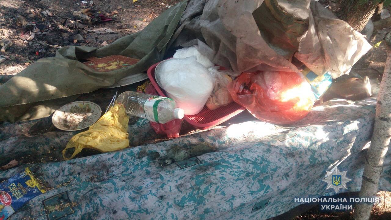 Под Киевом женщина приобщила маленьких детей к попрошайничеству Под Киевом женщина приобщила маленьких детей к попрошайничеству