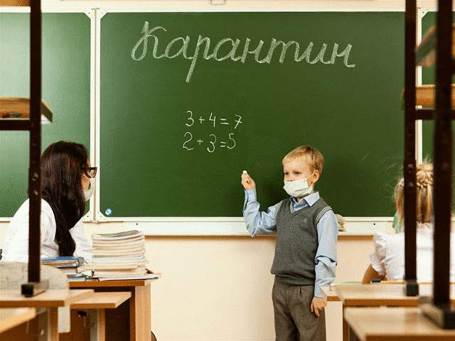 В одной школе Киева ученики не вышли на учебу из-за гриппа и ОРВИ