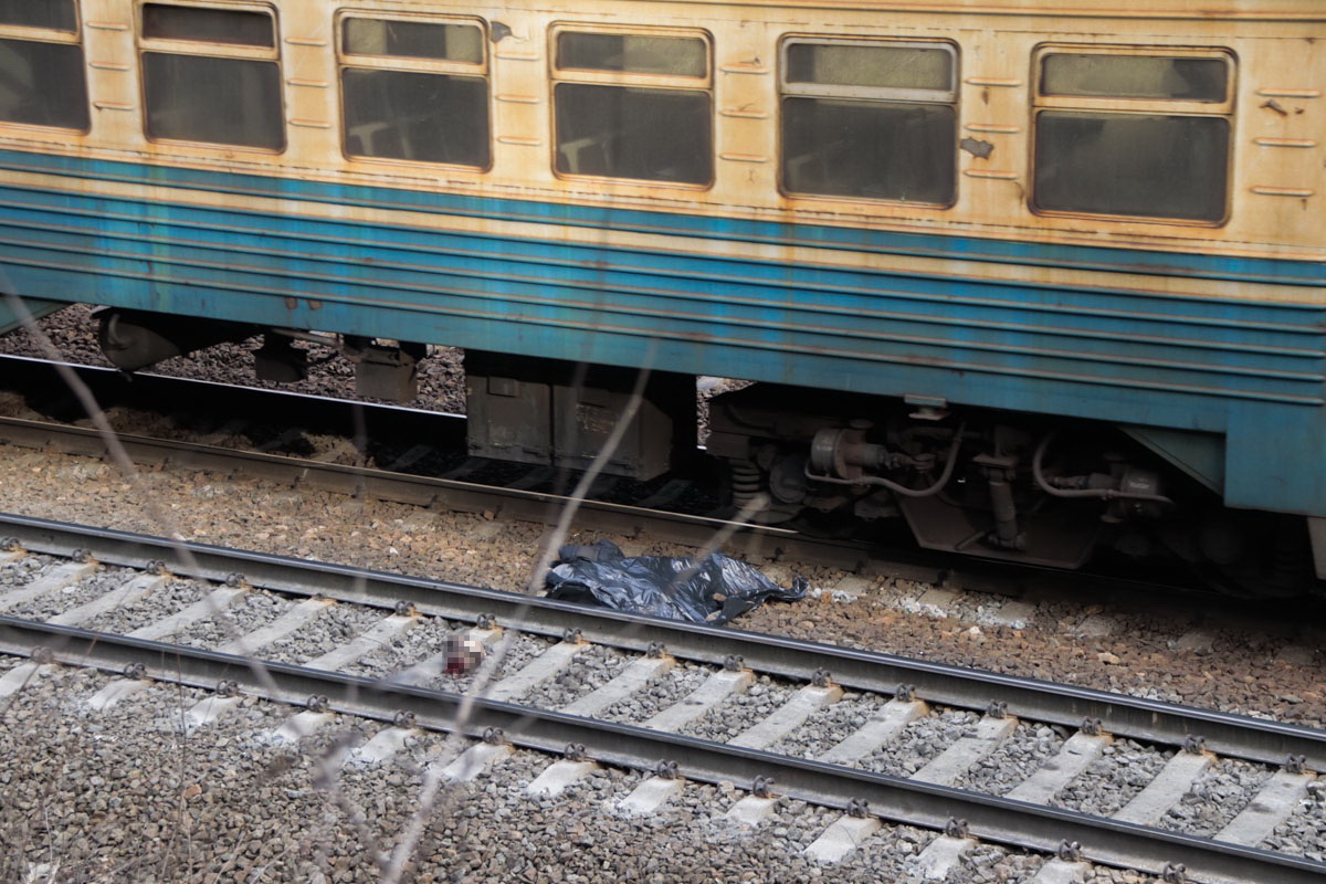 В Киеве поезд отрезал мужчине голову
