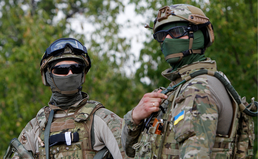 Под Киевом полицейским пришлось вызвать спецназ, чтобы утихомирить одного мужчину