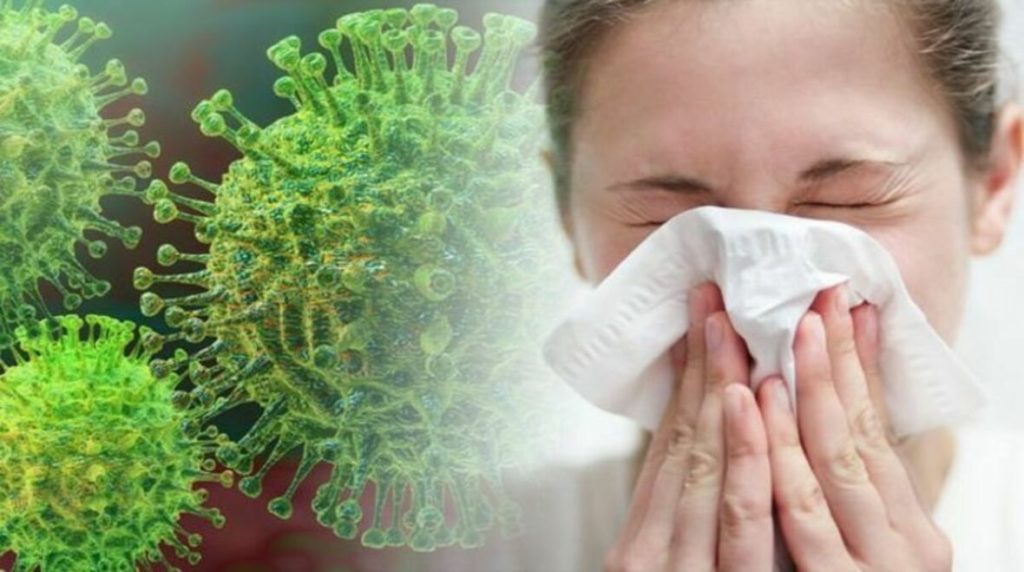 В Киеве все больше людей заболевают гриппом и COVID-19