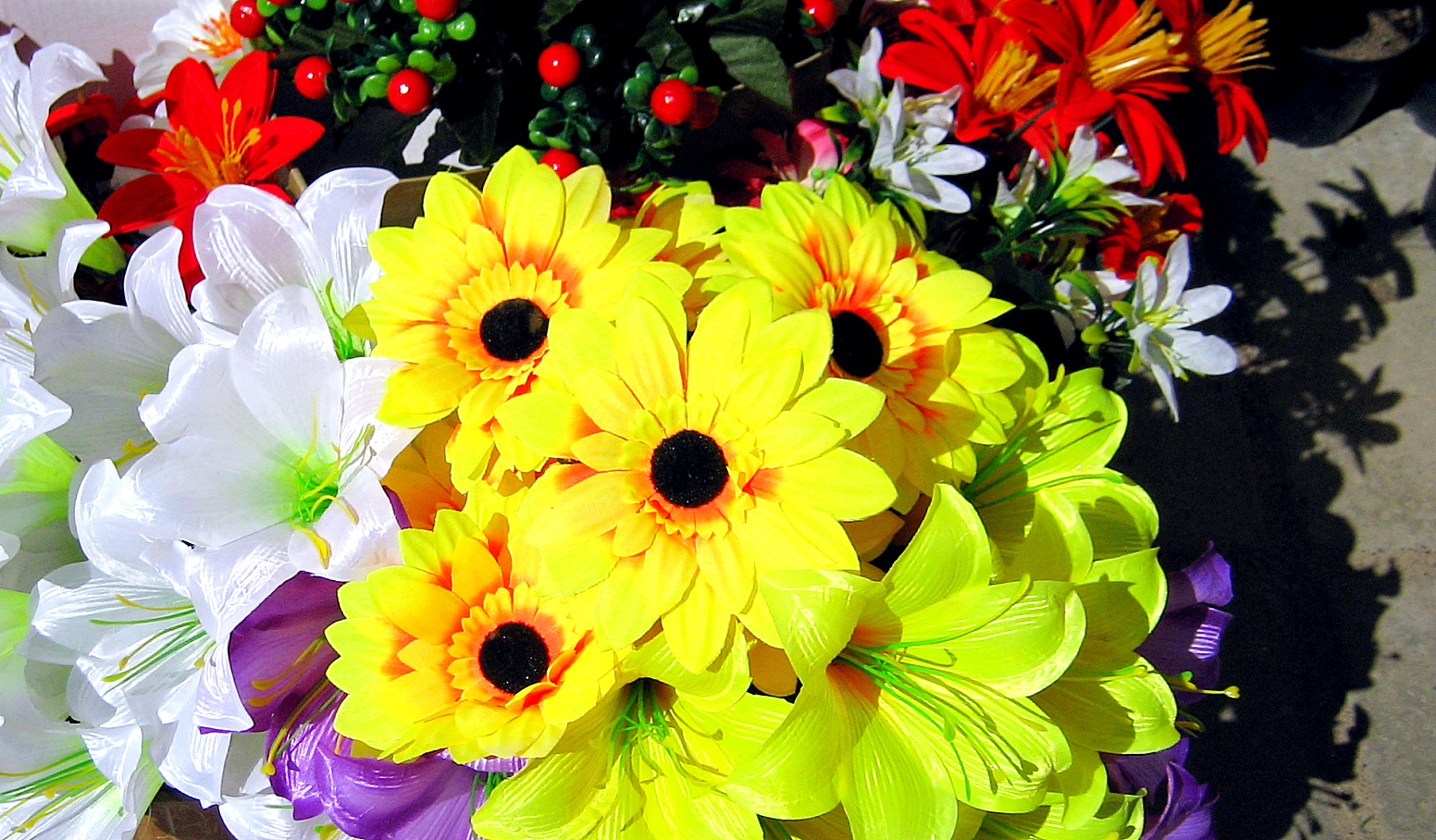 Kvitu: ваш выбор искусственных цветов в Киеве